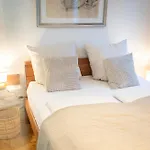 Residenz - Lichtermeer - Seeterrasse - Sauna - Parkplatz *