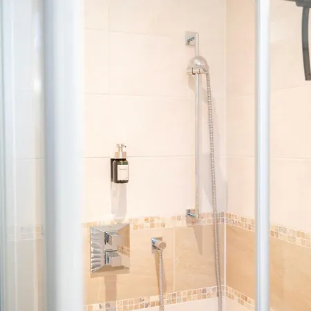 Residenz - Lichtermeer - Seeterrasse - Sauna - Parkplatz Appartement *