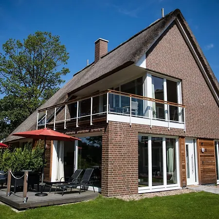 Residenz - Lichtermeer - Seeterrasse - Sauna - Parkplatz Appartement *