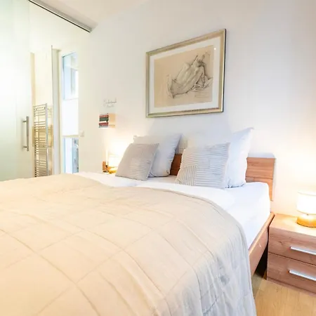 Hello Holidays Residenz - Lichtermeer - Seeterrasse - Sauna - Parkplatz